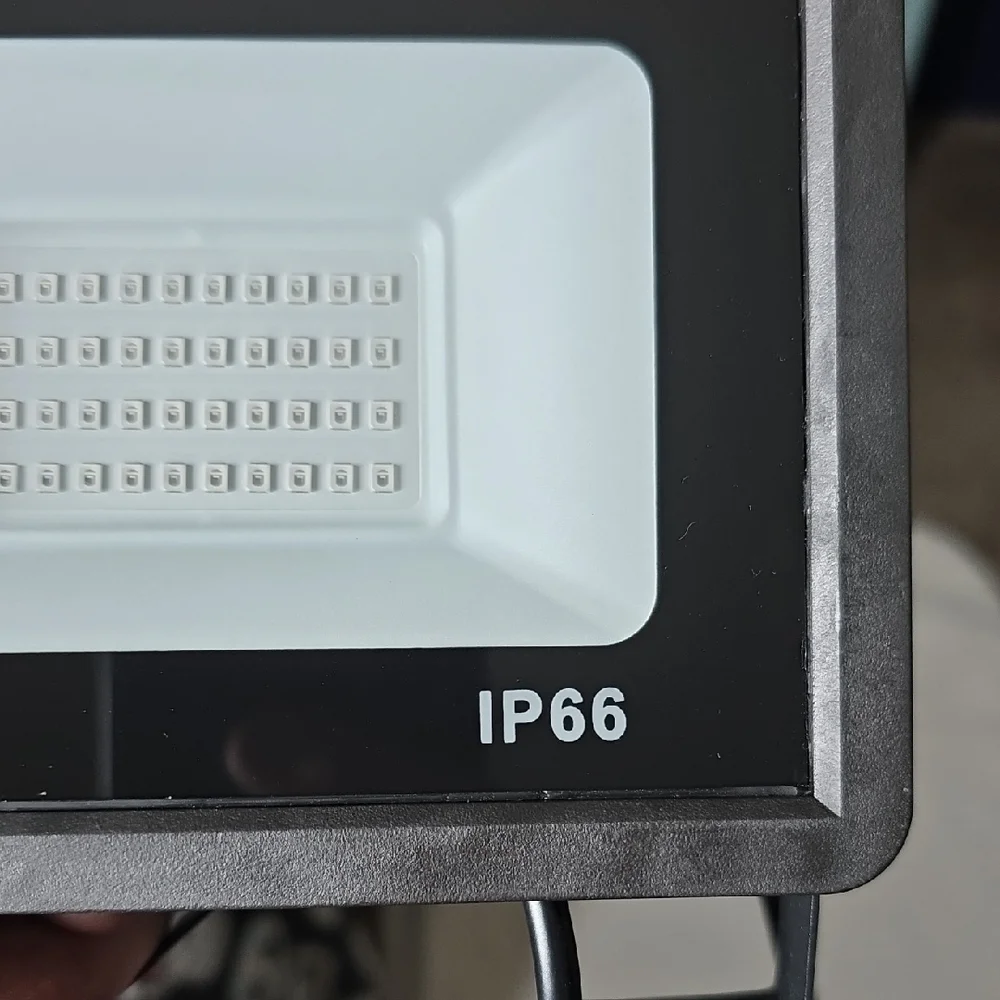 LED Flood Light Pair - Black with White Reflectors - Picture 3 of 3